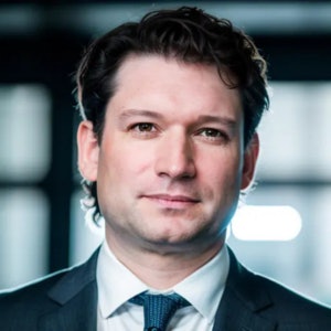 Headshot of Eric Kammerzelt